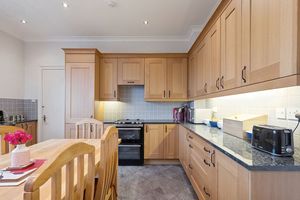 Photo 21- click for photo gallery